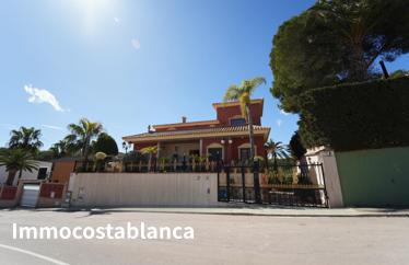 Villa in Orihuela Costa, 734 m²