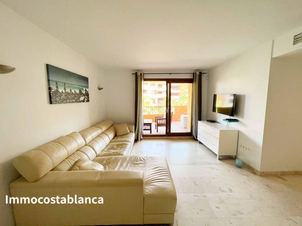 3 room apartment in Torrevieja, 100 m², 240,000 €, photo 1, listing 3788096