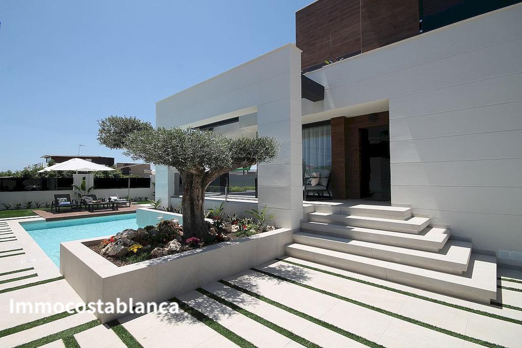 Villa in Torrevieja, 148 m², 445,000 €, photo 3, listing 16553776