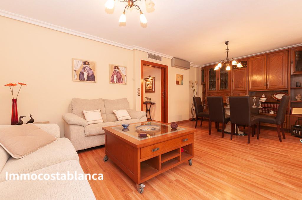 Apartment in Torrevieja, 117 m², 210,000 €, photo 2, listing 20441448