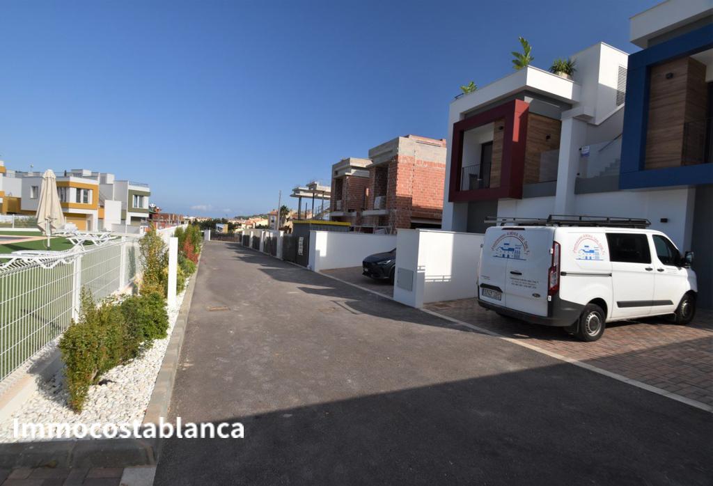 Townhome in Denia, 324,000 €, photo 2, listing 59928