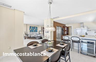 Detached house in Alicante, 328 m²