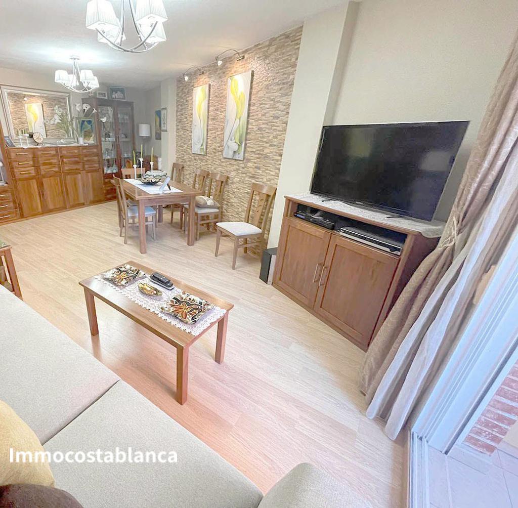 Apartment in Alicante, 130 m², 208,000 €, photo 2, listing 18902496