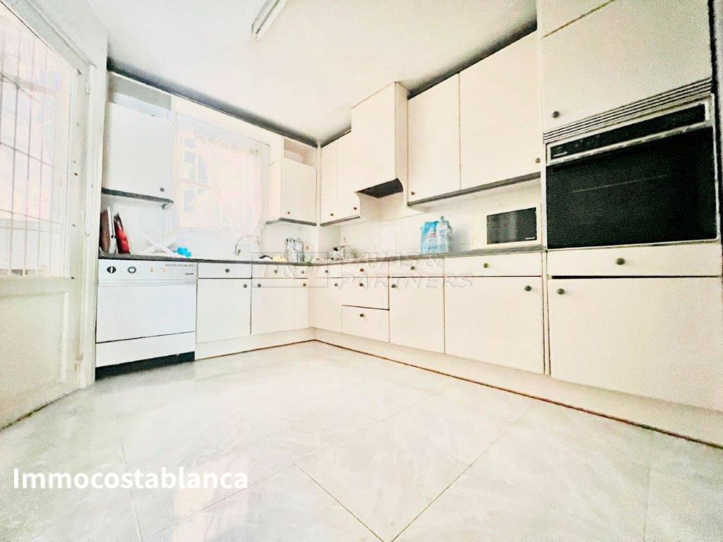 Apartment in Orihuela, 268 m², 279,000 €, photo 1, listing 40937056