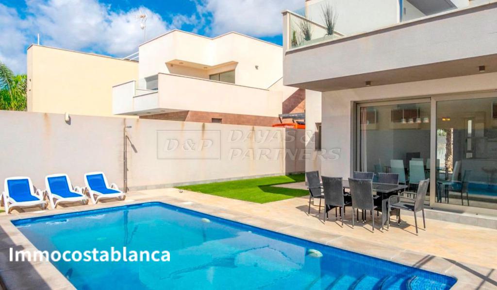 Villa in Pilar de la Horadada, 190 m², 455,000 €, photo 4, listing 858656