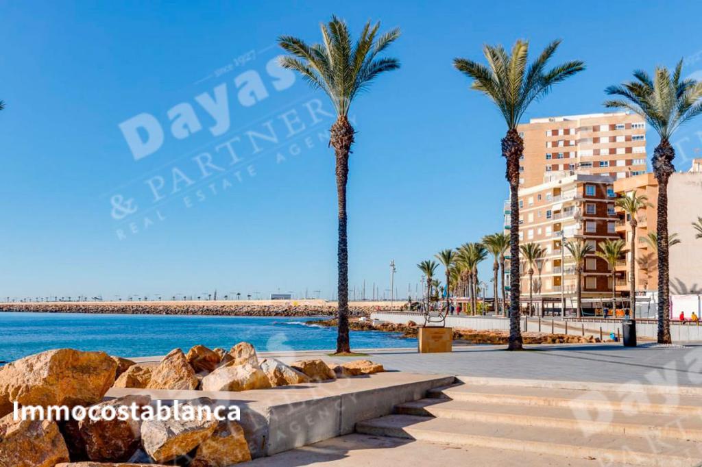 Townhome in Torrevieja, 145 m², 275,000 €, photo 9, listing 18880336