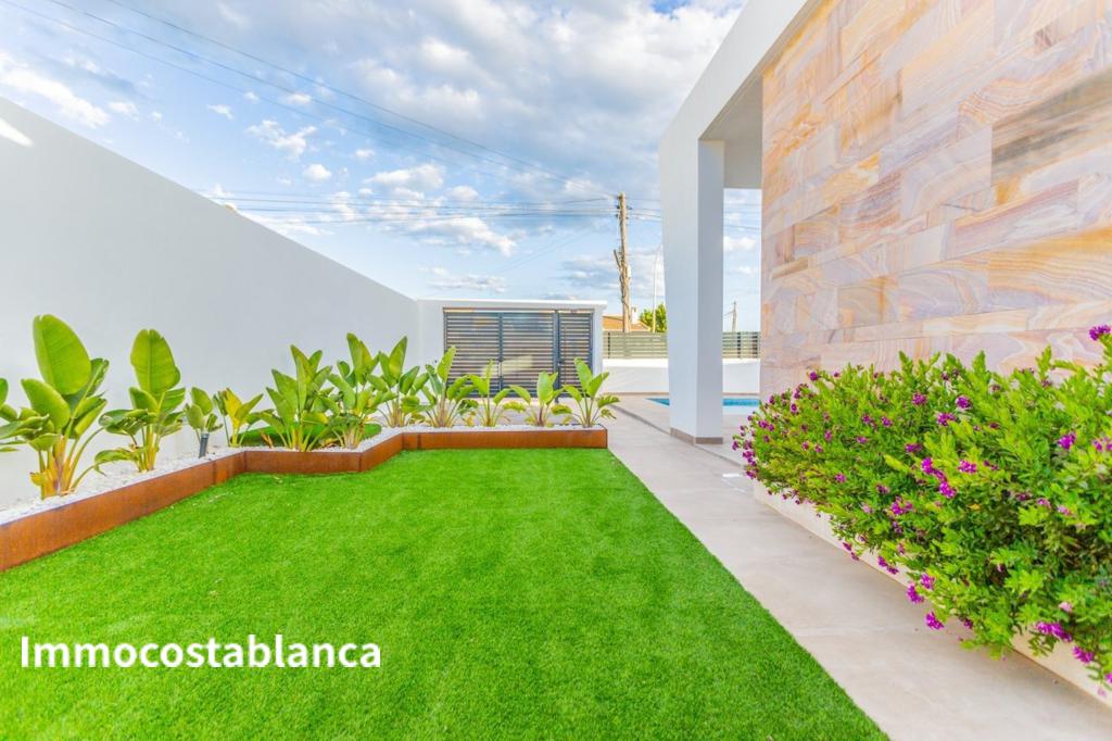 Villa in Torrevieja, 135 m², 429,000 €, photo 2, listing 21626416