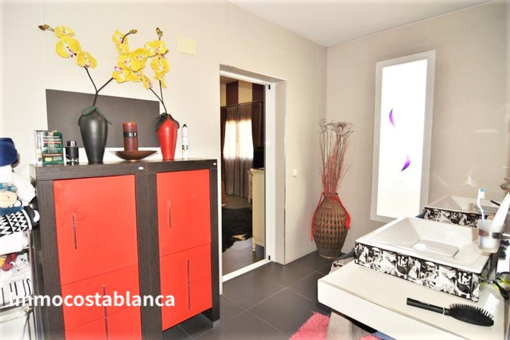 Villa in Benidorm, 266 m², 420,000 €, photo 7, listing 65995536