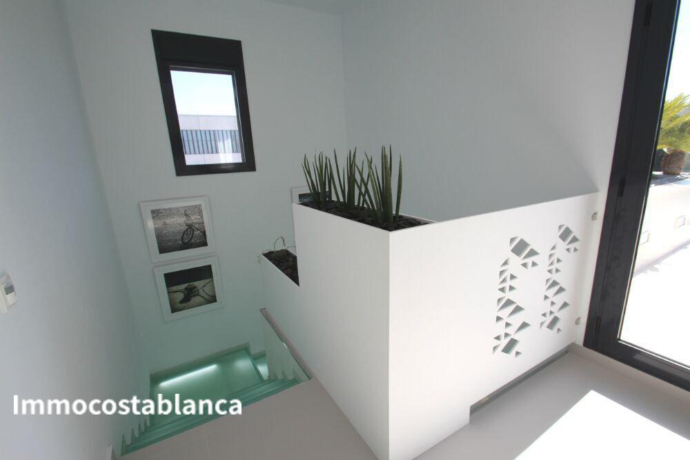 5 room villa in San Miguel de Salinas, 197 m², 810,000 €, photo 1, listing 15364016