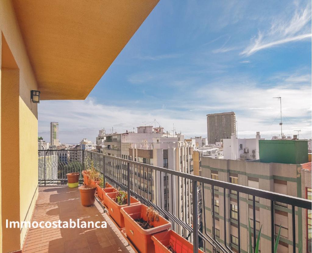 Apartment in Alicante, 168 m², 380,000 €, photo 1, listing 67367928