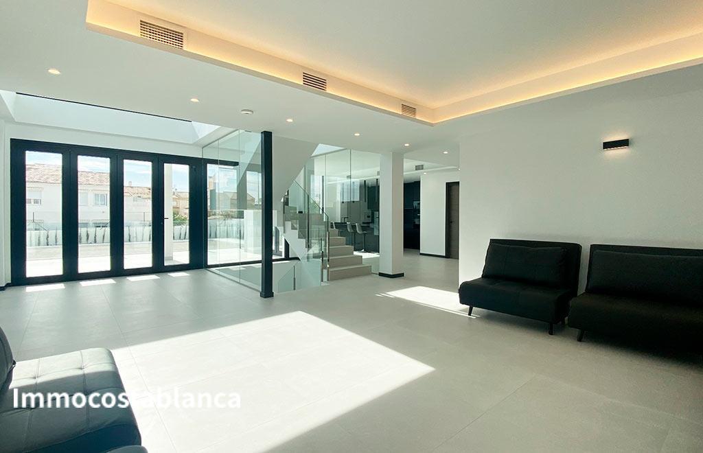 Villa in Torrevieja, 407 m², 1,495,000 €, photo 2, listing 56880976