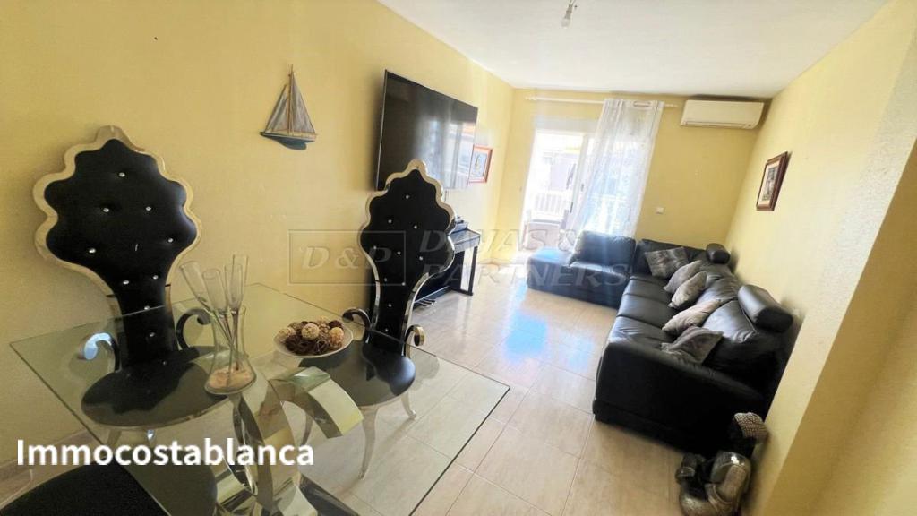 Apartment in Torrevieja, 84 m², 125,000 €, photo 1, listing 63385448