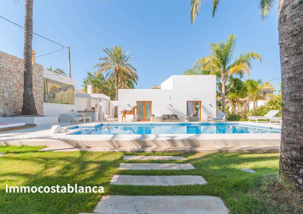 Villa in L'Alfàs del Pi, 925,000 €, photo 3, listing 78637936