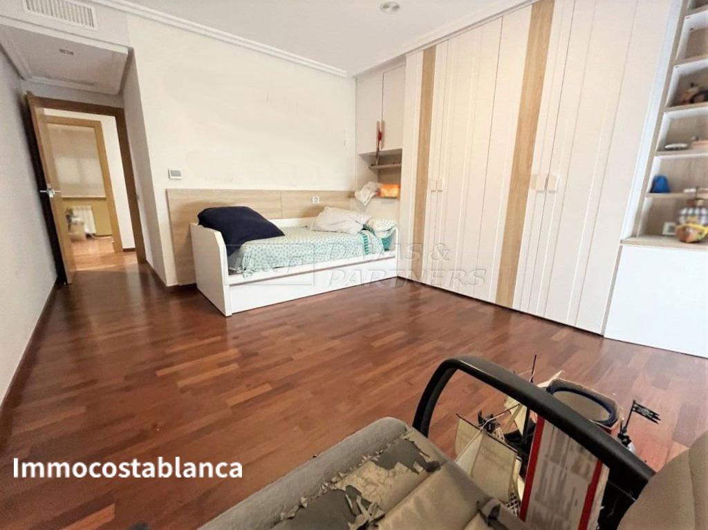 Apartment in Orihuela, 210 m², 390,000 €, photo 5, listing 27221056