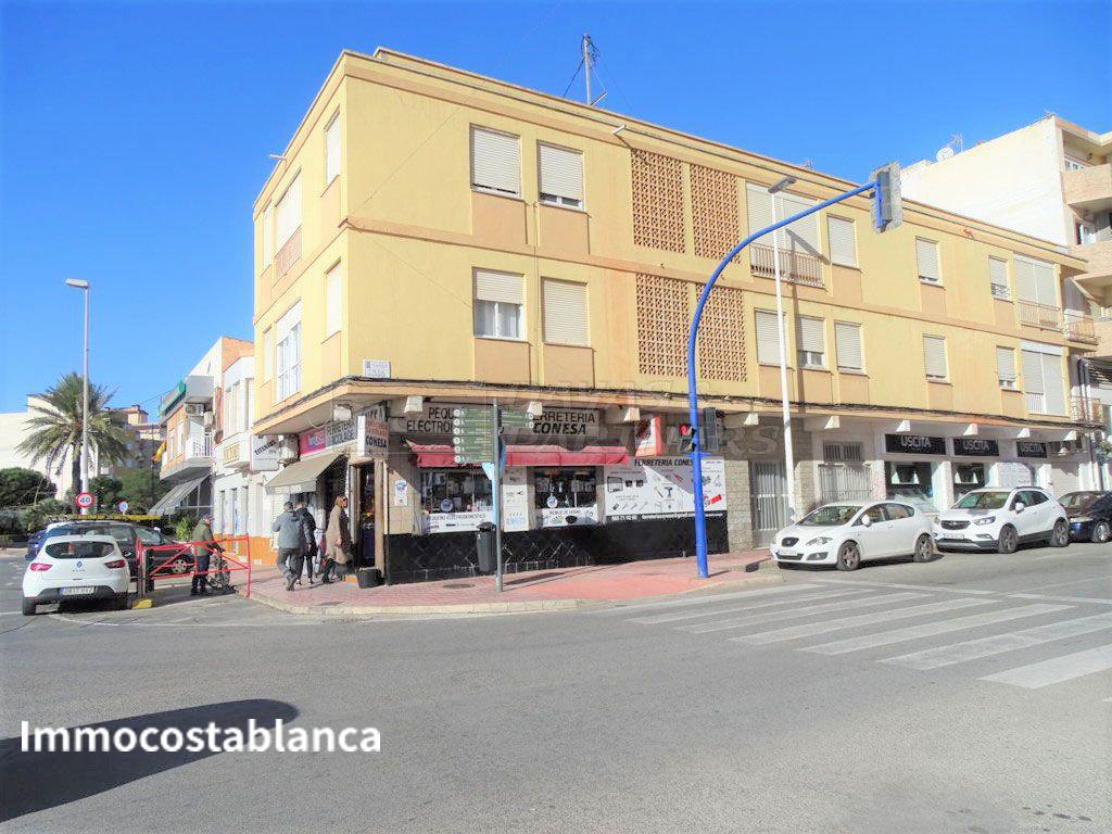 Townhome in Torrevieja, 692 m², 660,000 €, photo 3, listing 2268176