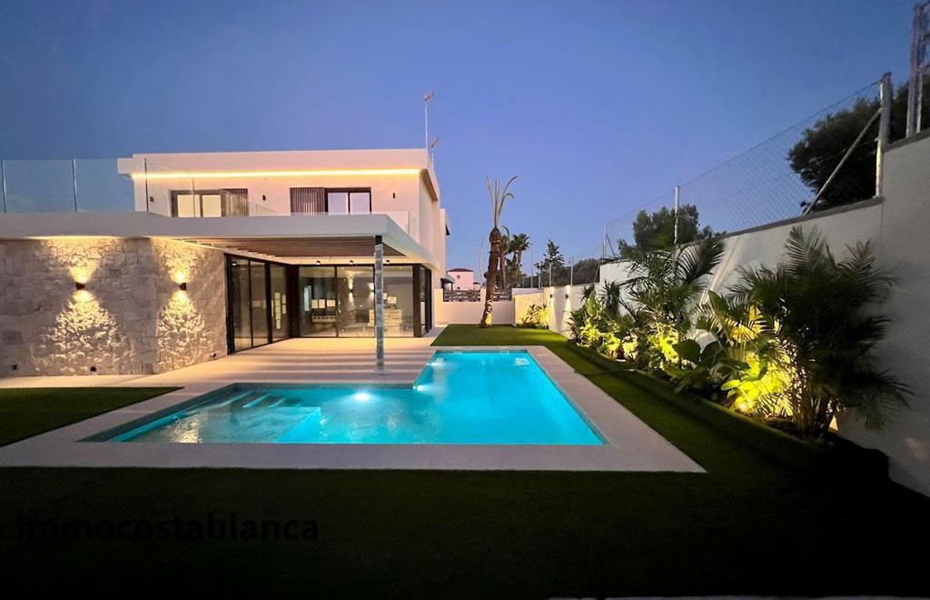 Villa in Orihuela Costa, 130 m², 575,000 €, photo 2, listing 46944336