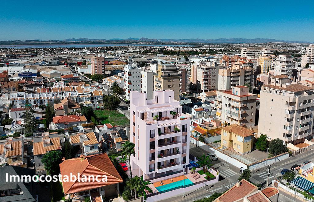 Apartment in Torrevieja, 67 m², 269,000 €, photo 1, listing 75915616