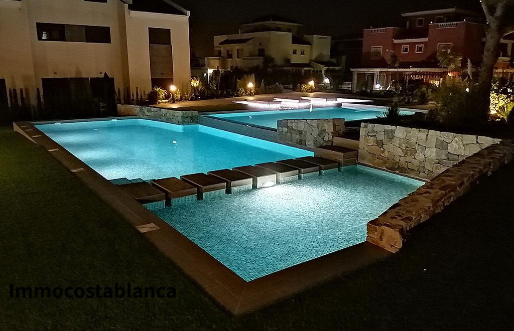 Apartment in Torrevieja, 74 m², 340,000 €, photo 2, listing 11806328
