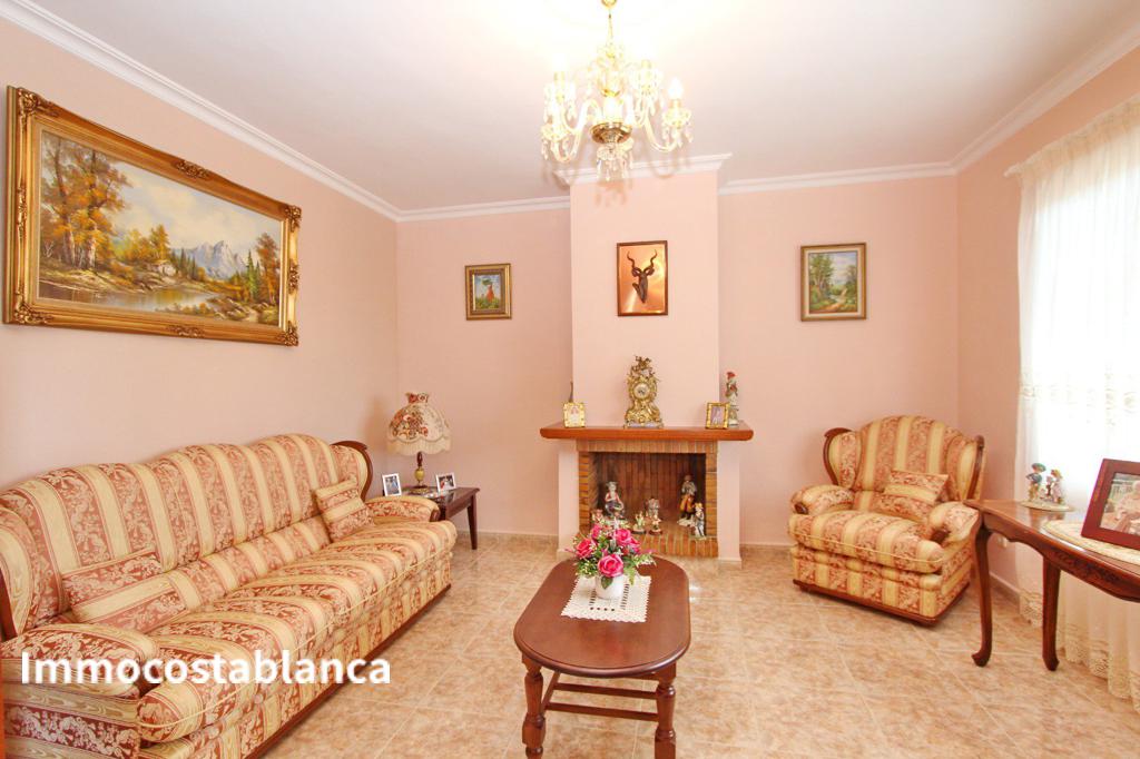 Villa in La Nucia, 263 m², 580,000 €, photo 1, listing 29558416