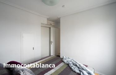 Apartment in Punta Prima, 93 m²