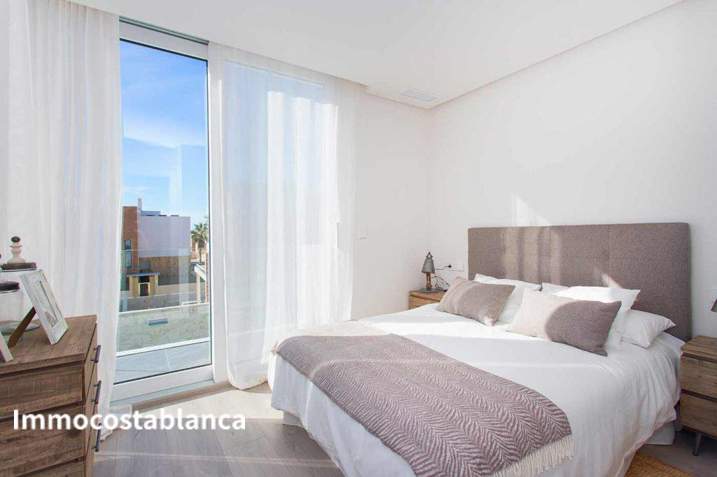 4 room villa in Torrevieja, 143 m², 620,000 €, photo 1, listing 21140016