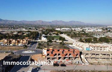 Terraced house in Cox, 142 m²