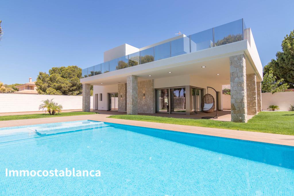 Villa in Dehesa de Campoamor, 256 m², 1,040,000 €, photo 1, listing 9465528