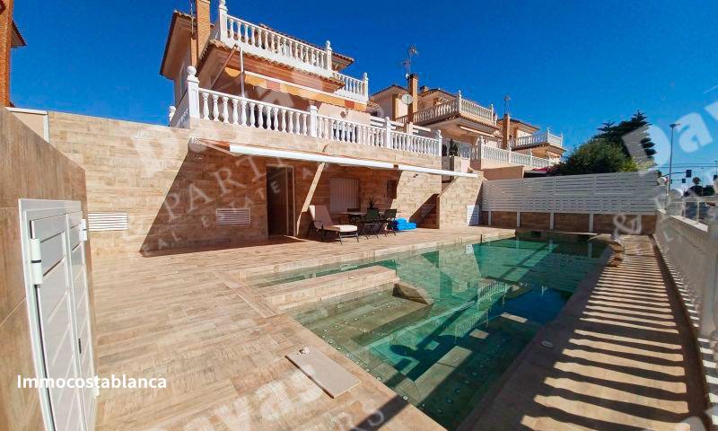 Detached house in Torrevieja, 320 m², 724,000 €, photo 9, listing 24060896