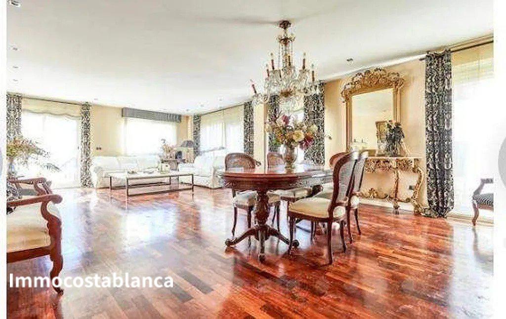 Apartment in Alicante, 620,000 €, photo 1, listing 3041136