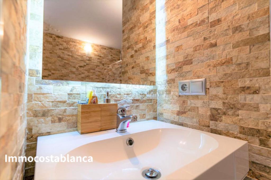 Villa in Torrevieja, 200 m², 287,000 €, photo 1, listing 32937056