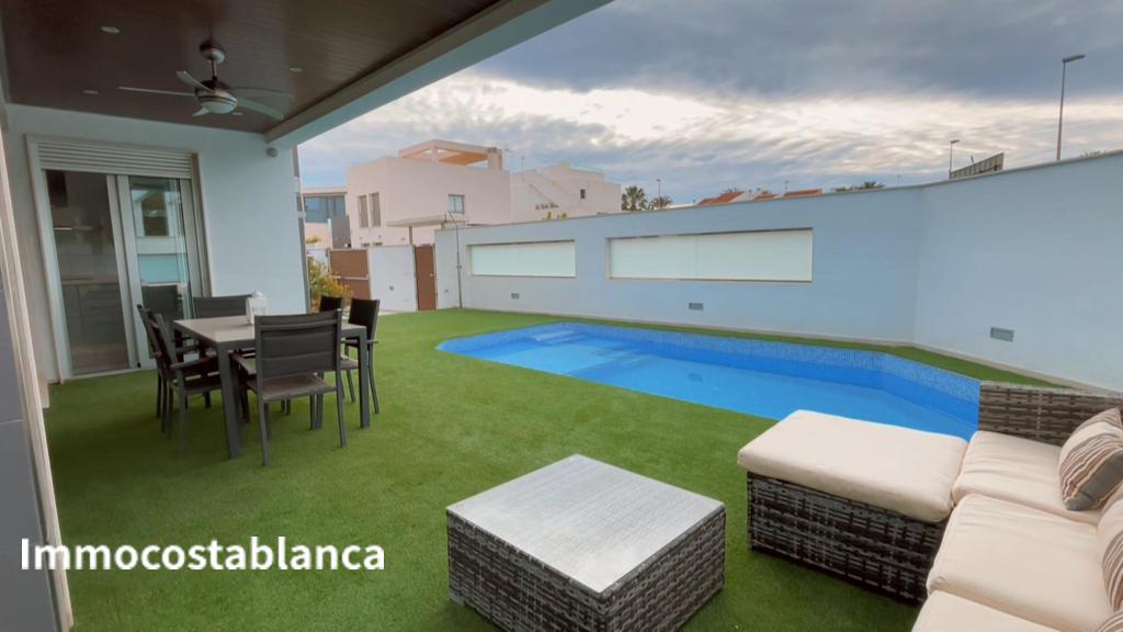 Villa in Dehesa de Campoamor, 139 m², 590,000 €, photo 1, listing 78387456