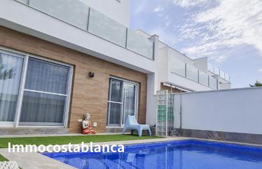 Villa in Pilar de la Horadada, 139 m²