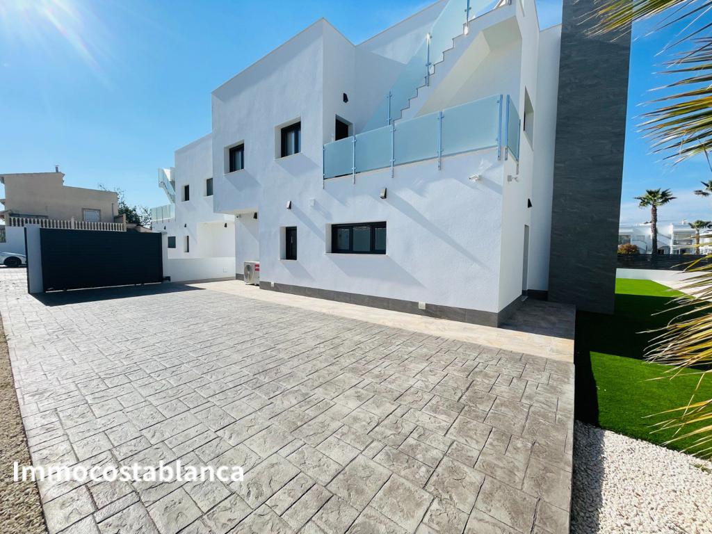 Villa in Torrevieja, 368 m², 1,200,000 €, photo 1, listing 11503536