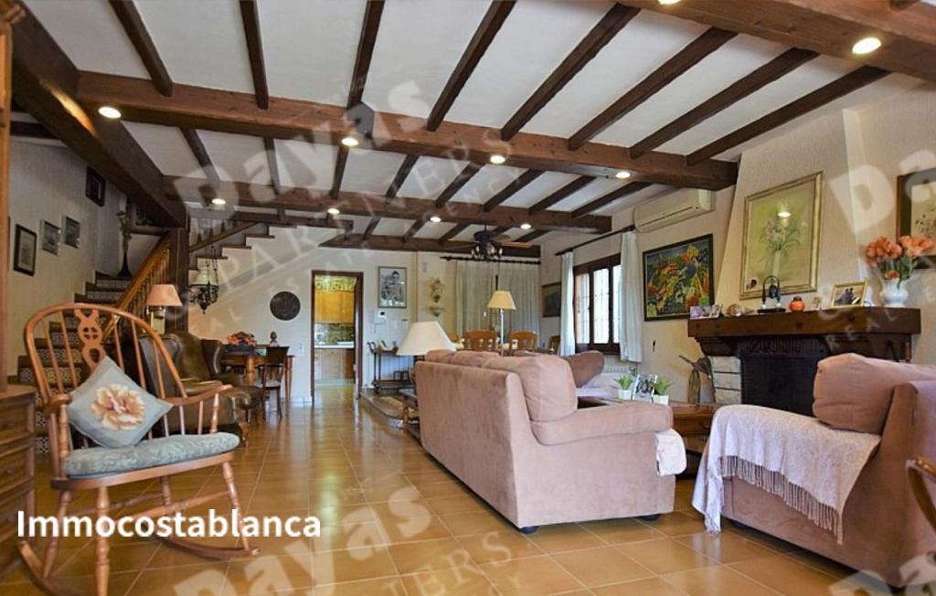 Detached house in Torrevieja, 480 m², 699,000 €, photo 2, listing 4842496