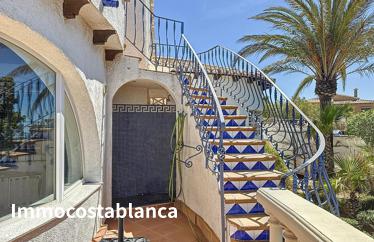 Detached house in Benitachell, 301 m²