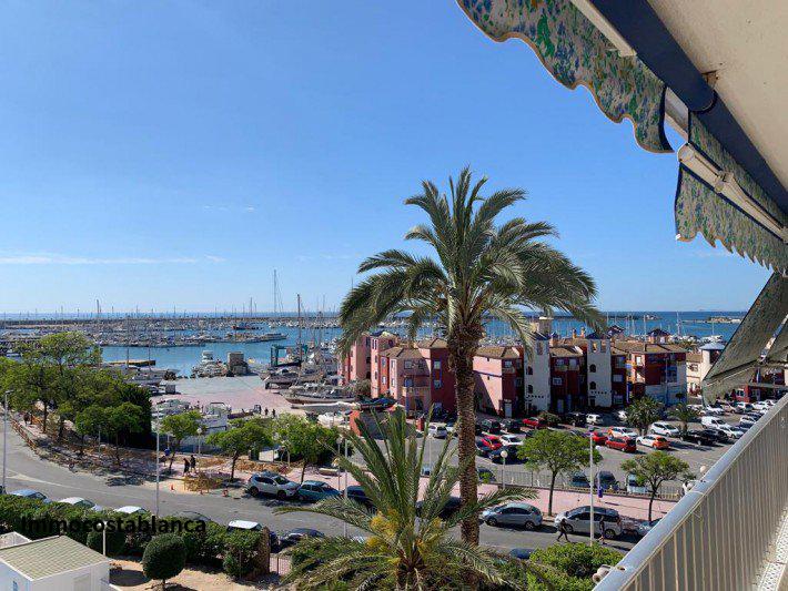 4 room apartment in Torrevieja, 250,000 €, photo 2, listing 3910168