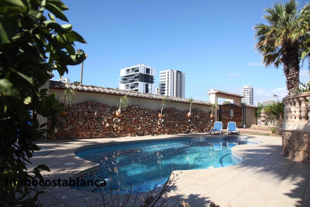 Detached house in Calpe, 210 m², 825,000 €, photo 2, listing 8045856