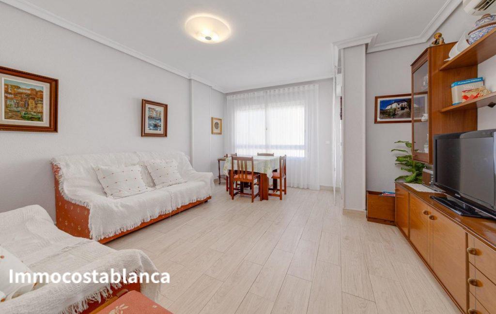 4 room apartment in Torrevieja, 109 m², 170,000 €, photo 2, listing 55937856