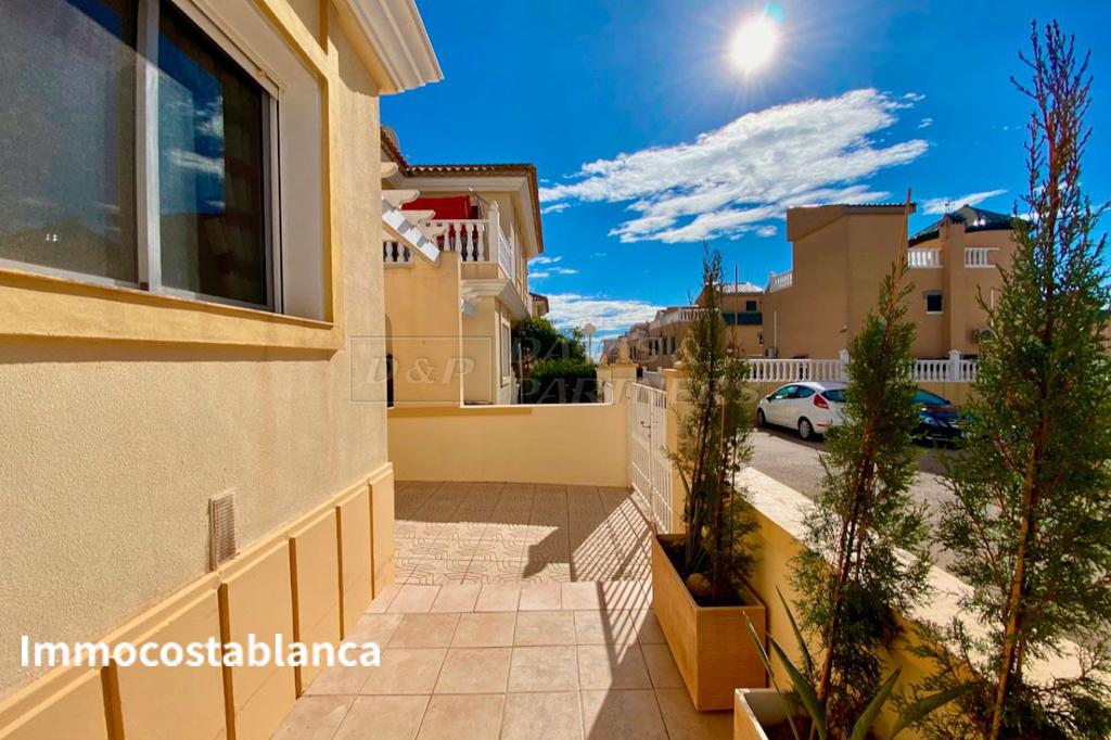 Townhome in Torrevieja, 93 m², 279,000 €, photo 3, listing 15375456