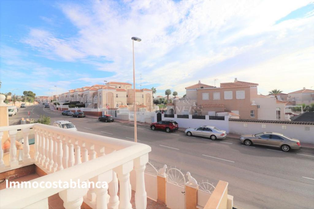 Townhome in Torrevieja, 62 m², 135,000 €, photo 3, listing 44975456