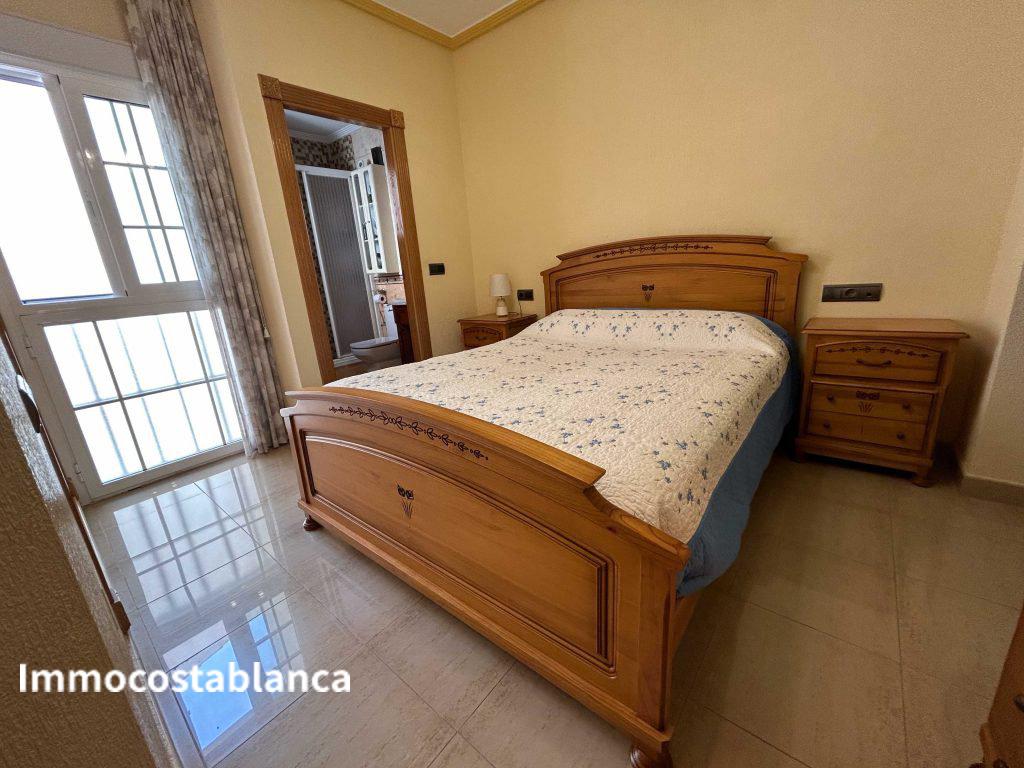 5 room apartment in Torrevieja, 100 m², 370,000 €, photo 5, listing 63772256