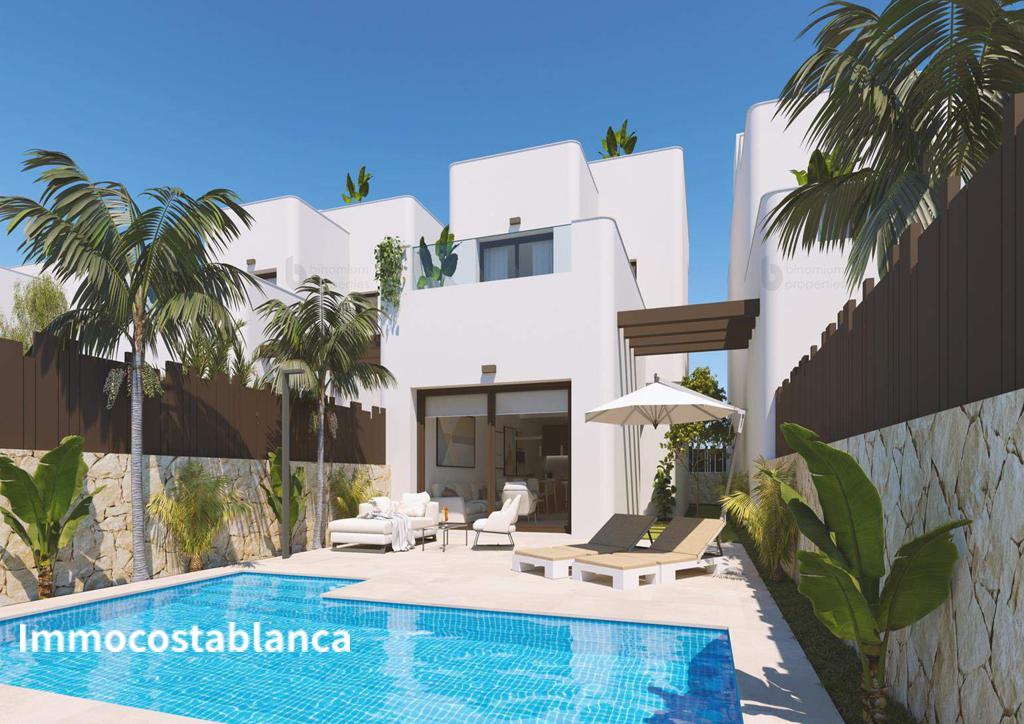 Villa in Pilar de la Horadada, 488,000 €, photo 1, listing 61485776