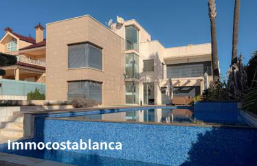 Villa in Torrevieja, 480 m²