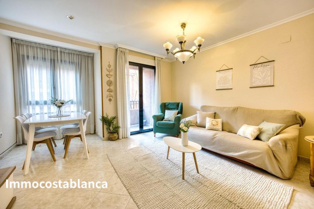 Apartment in Alicante, 132 m², 296,000 €, photo 2, listing 65610016