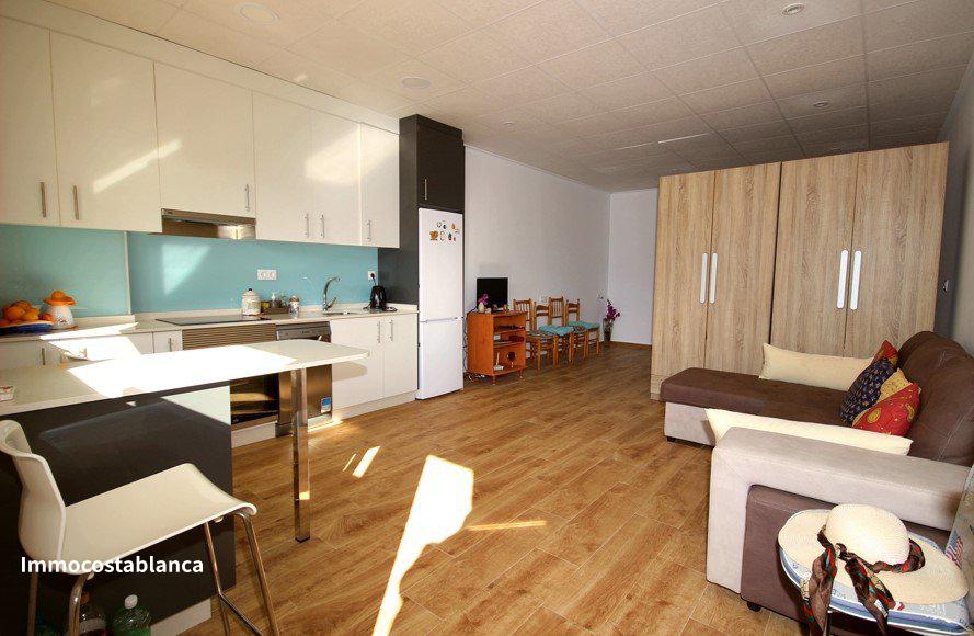 Apartment in Torrevieja, 53 m², 75,000 €, photo 1, listing 44028016