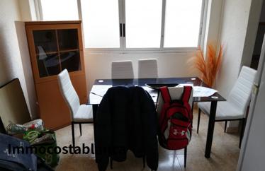 5 room apartment in Alicante, 75 m²