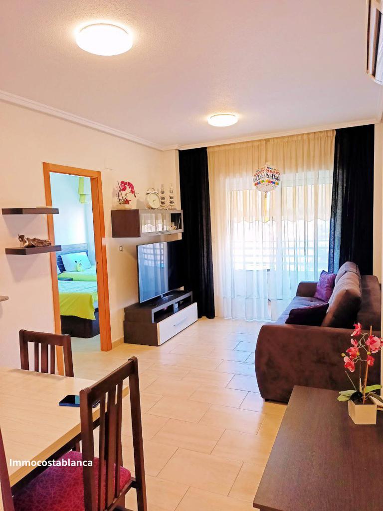 Apartment in Torrevieja, 71 m², 140,000 €, photo 2, listing 14853056