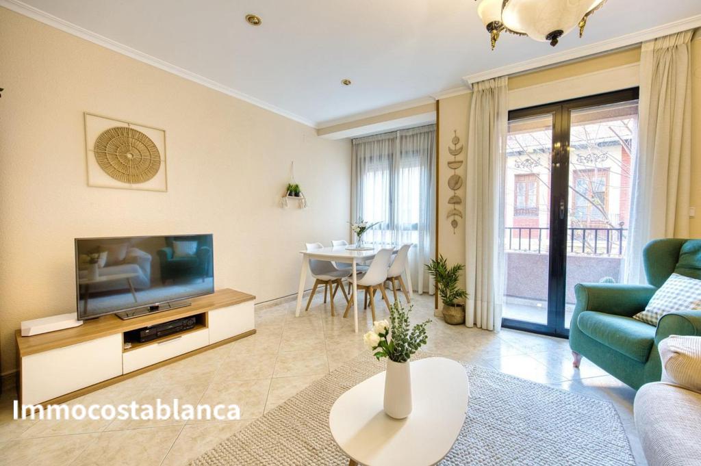 Apartment in Alicante, 132 m², 296,000 €, photo 1, listing 65610016