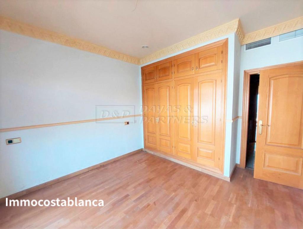 Townhome in Torrevieja, 516 m², 490,000 €, photo 1, listing 9855456