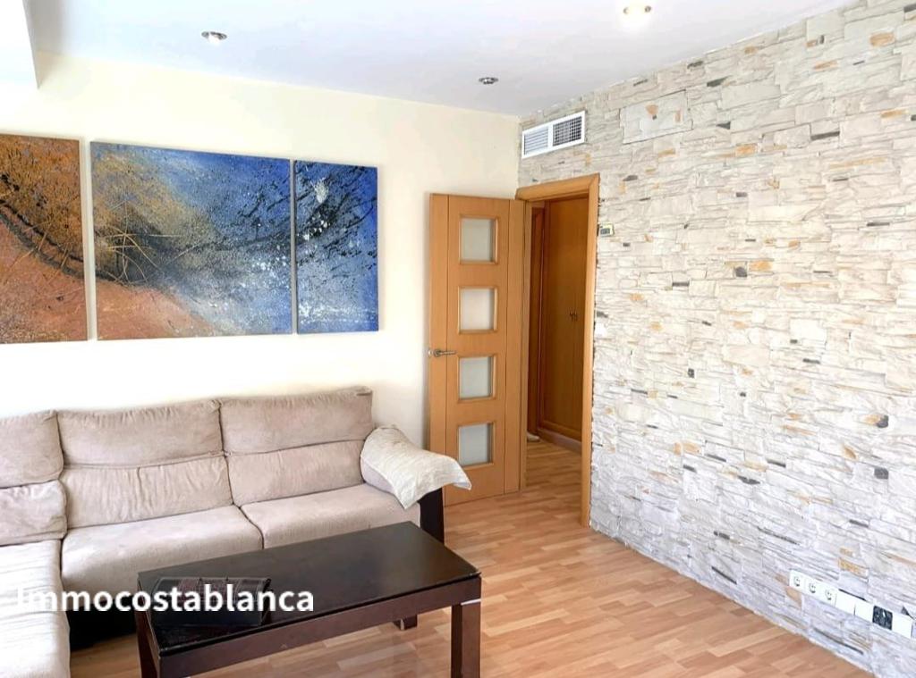 Apartment in Alicante, 106,000 €, photo 2, listing 12848016